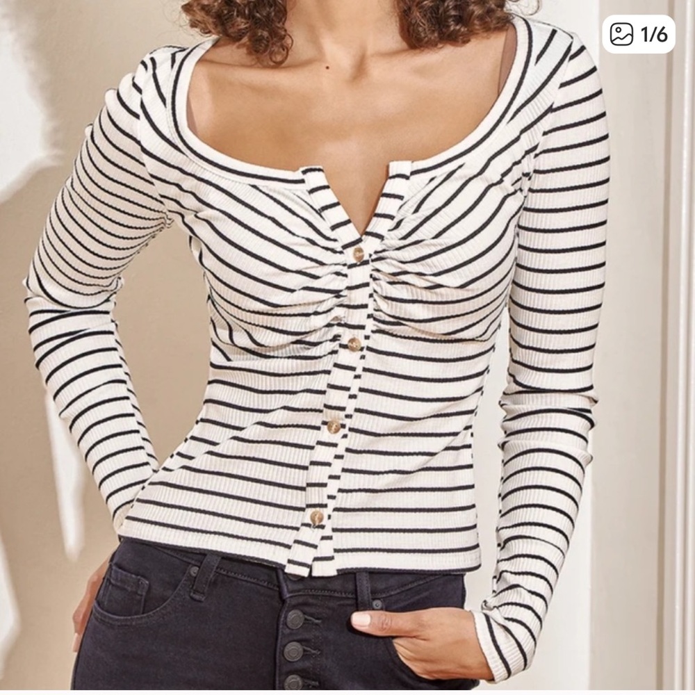 Lulu's Black and White Striped Ribbed Button-Down Top